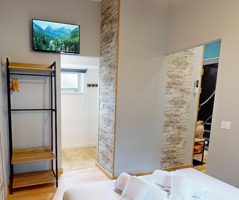 Apartamento La Peniche De Fabrice Avec Jacuzzi Privatif Estrasburgo Habitación foto
